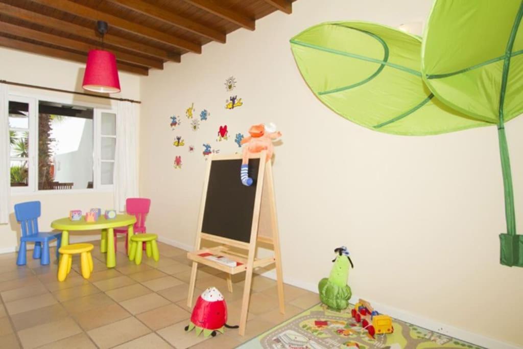 Miguel, 3 Bed With Private Pool Lägenhet Puerto del Carmen  Exteriör bild